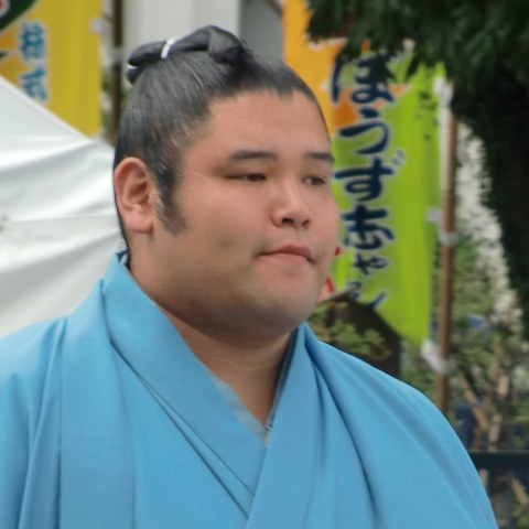 徳真鵬
