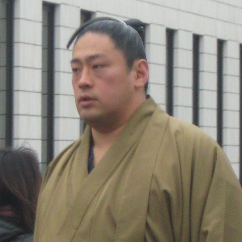 隆乃若